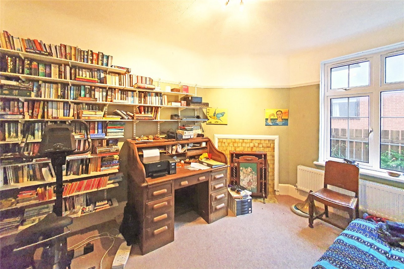 Broadway, Llandrindod Wells