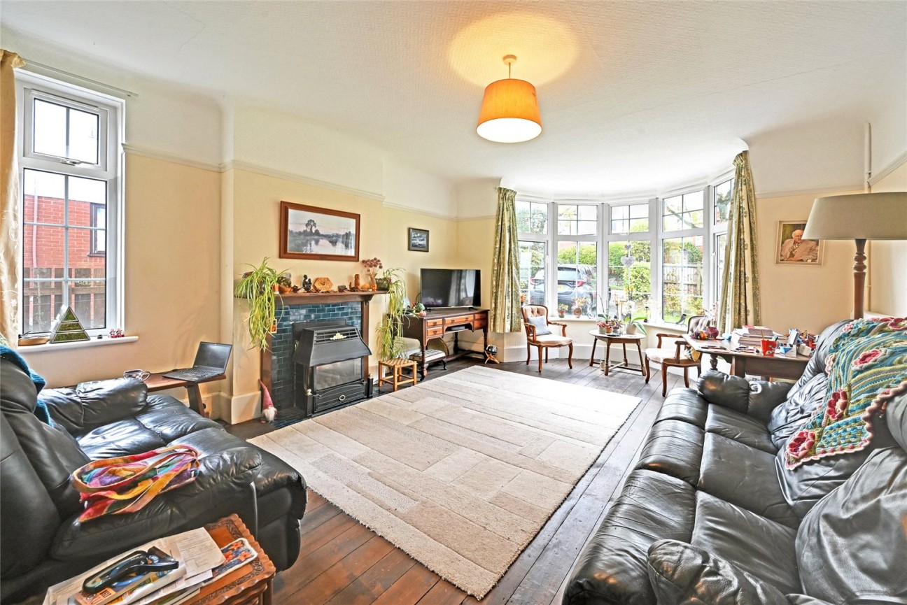 Broadway, Llandrindod Wells