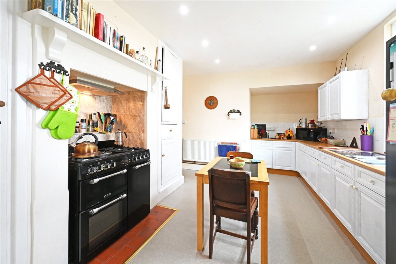 Broadway, Llandrindod Wells