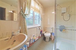 Broadway, Llandrindod Wells, Powys