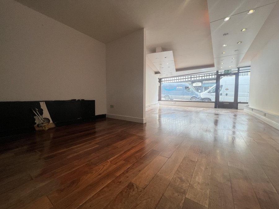 25 High Street, Saffron Walden, Essex