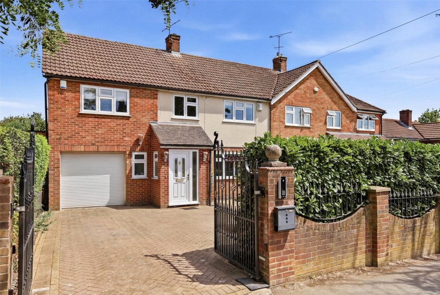 4 bedroom House for Sale Bishop's Stortford, Hertfordshire