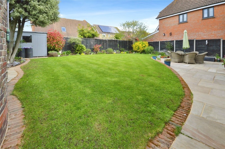 Larkspur Close, Bishops Stortford, Hertfordshire