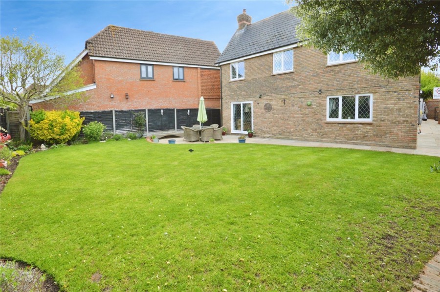 Larkspur Close, Bishops Stortford, Hertfordshire