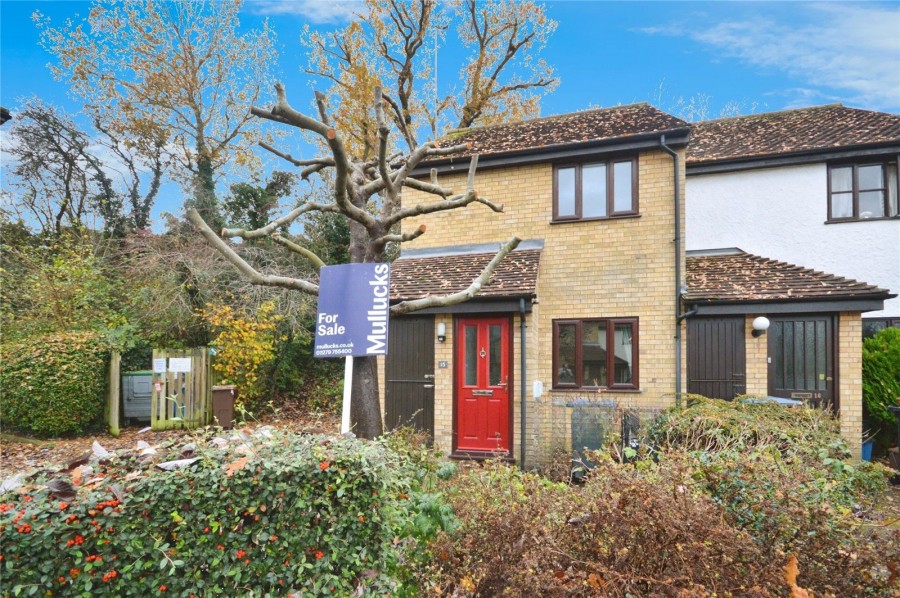 2 bedroom House for Sale Bentley Close, Bishop's Stortford, Herts