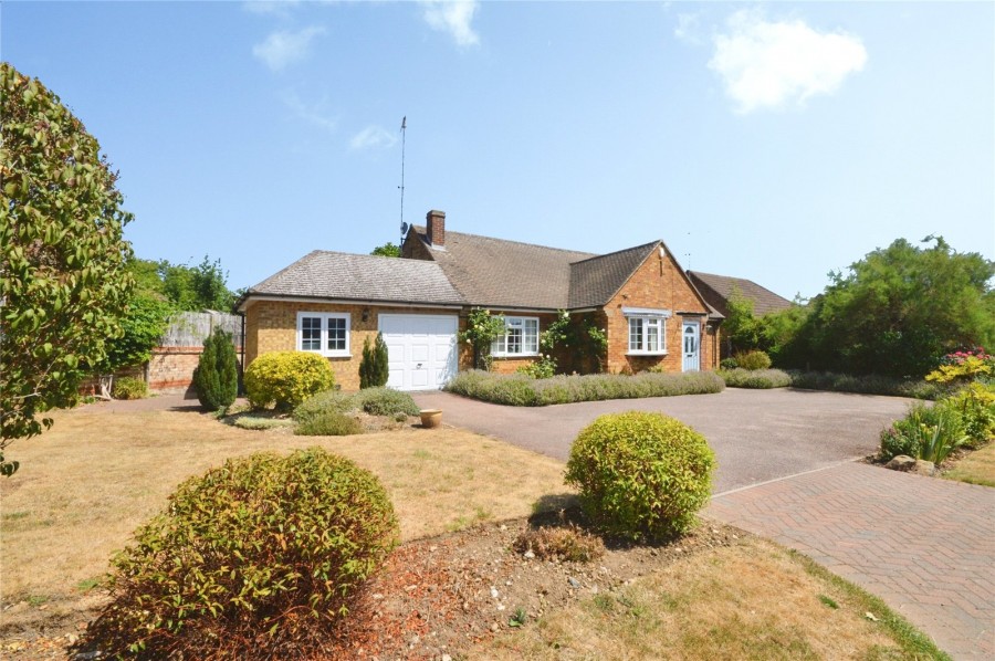 2 bedroom Bungalow for Sale Stansted, Essex