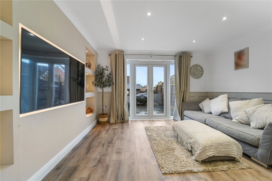 2 bedroom House for Sale Church Langley, Harlow, Essex