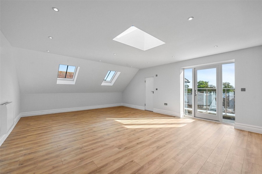 2 bedroom Flat for Sale Station Road, Harlow, Essex