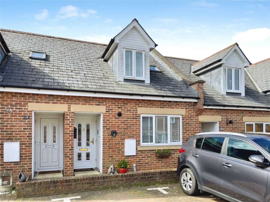 2 bedroom Bungalow for Sale Red Lion Lane, Harlow, Essex