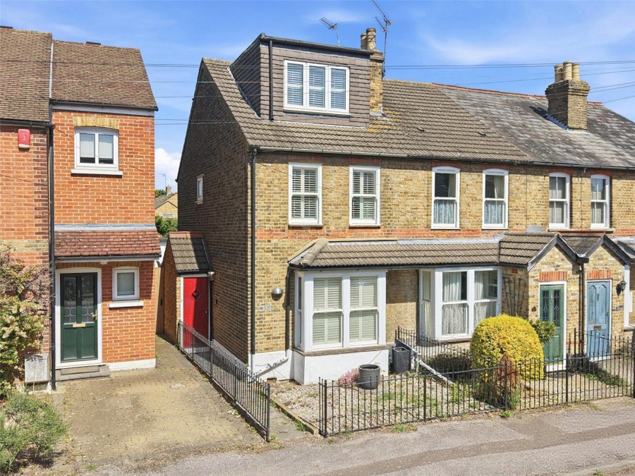 3 bedroom House for Sale Theydon Bois, Epping, Essex