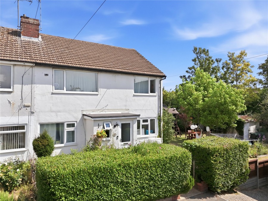 2 bedroom Flat for Sale Saffron Walden, Essex