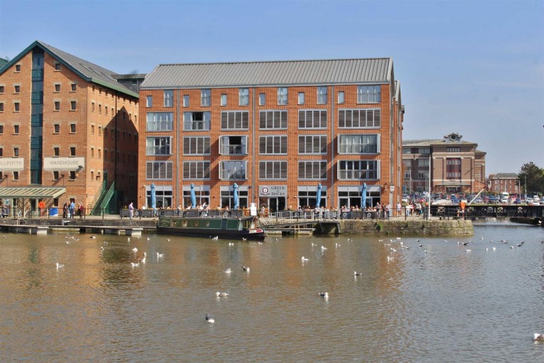 Merchants Quay, Gloucester Docks