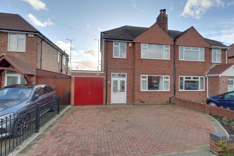 Dinglewell, Hucclecote, Gloucester