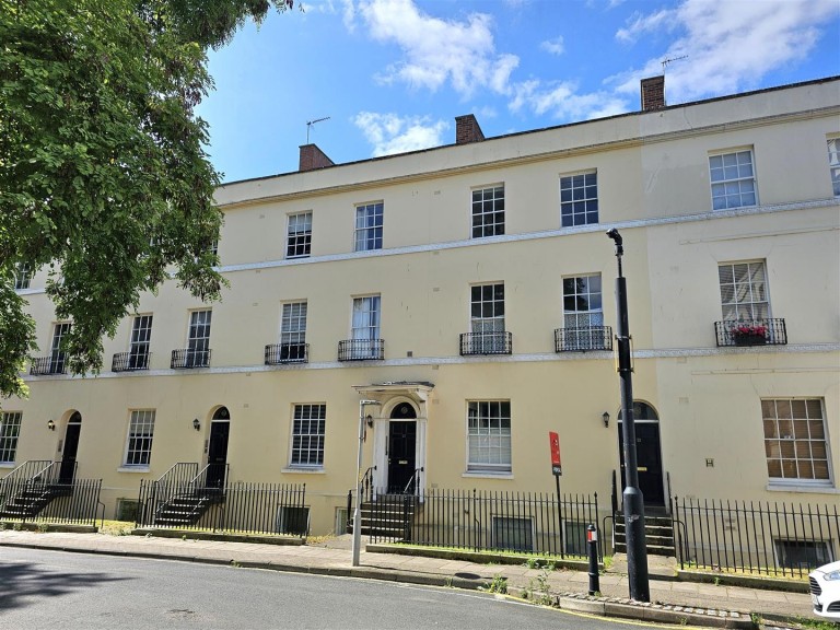 Brunswick Square, Gloucester