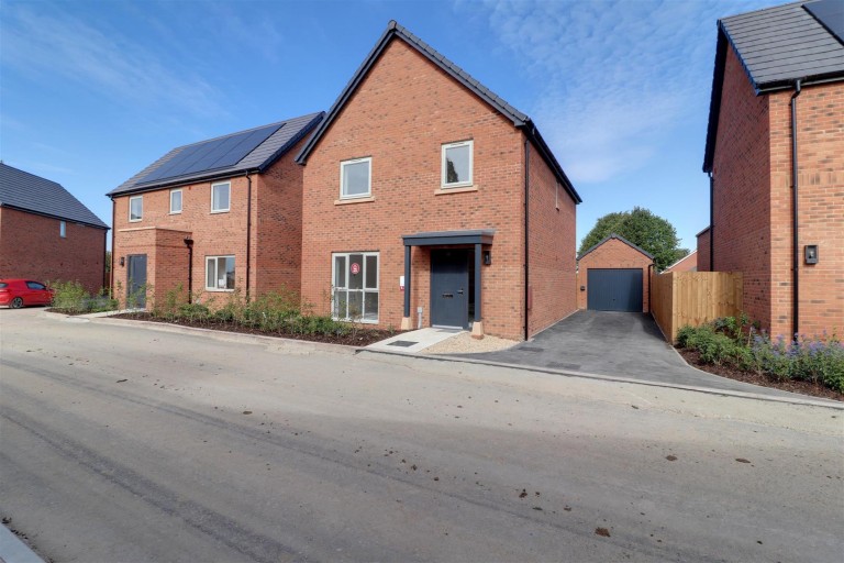 Upton's Garden, Whitminster, Gloucester