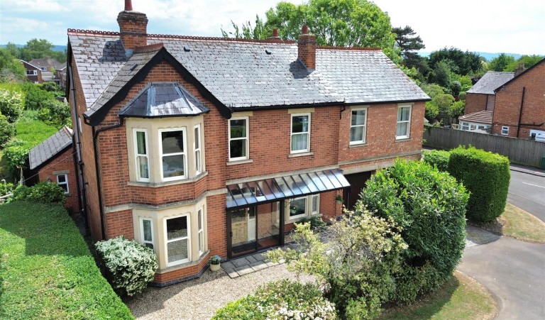 Oxstalls Lane, Longlevens, Gloucester