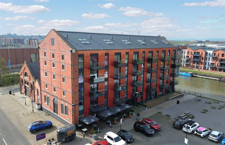 Provender, Gloucester Docks