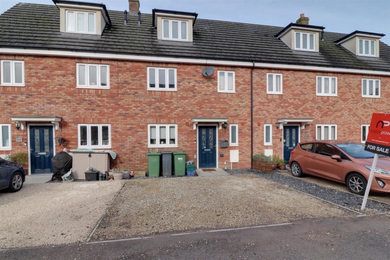 Elm Road, Stonehouse