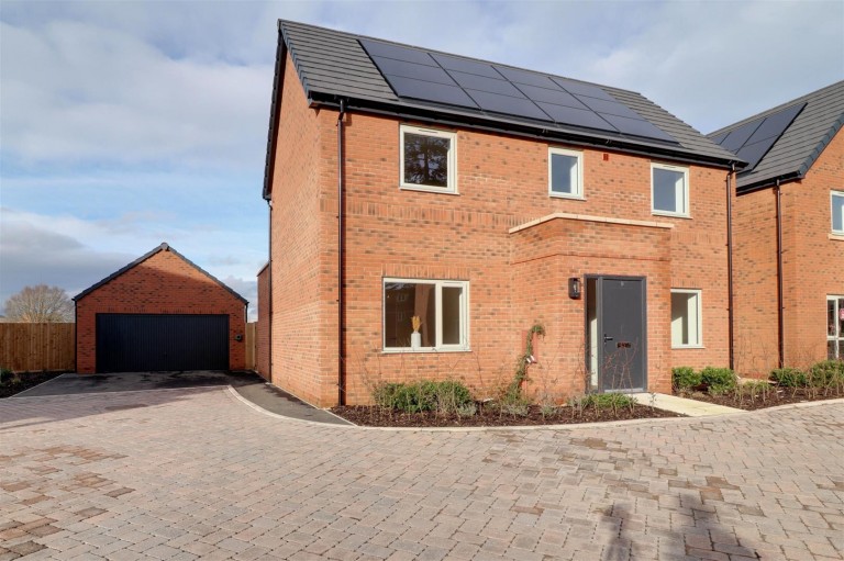 Upton's Garden, Whitminster, Gloucester