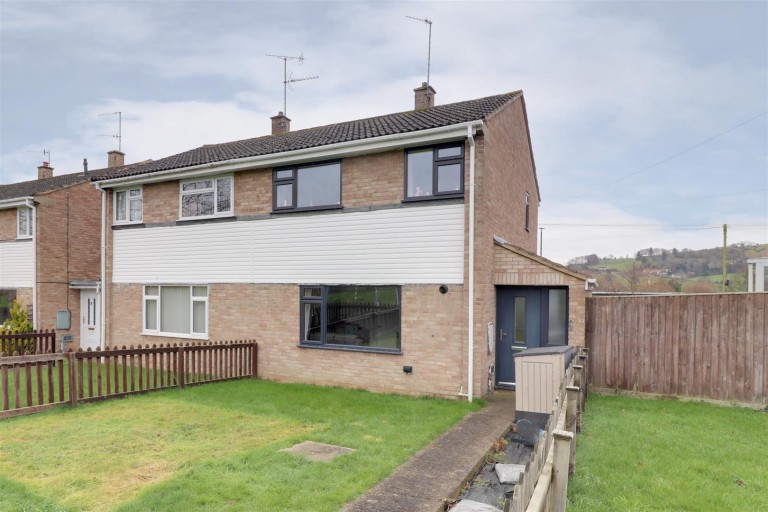 The Beagles, Cashes Green, Stroud