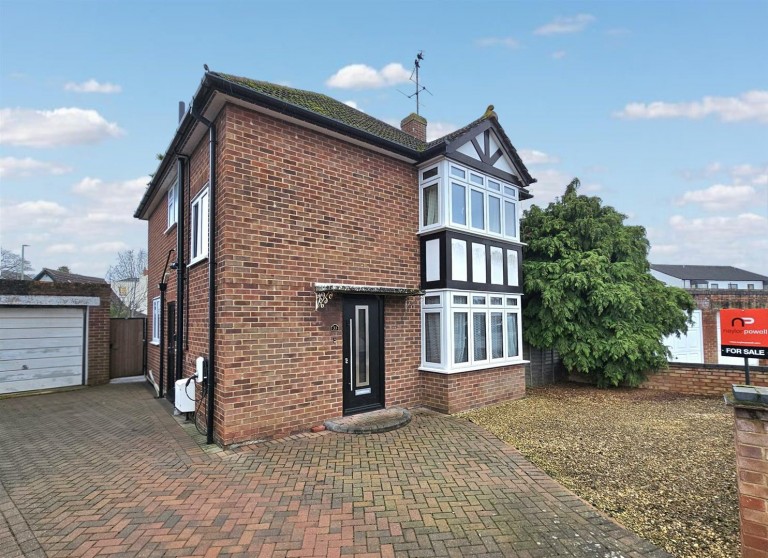 Foxwell Drive, Hucclecote, Gloucester