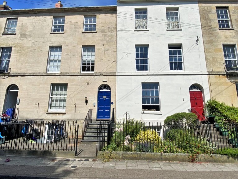 Brunswick Square, Gloucester, GL1
