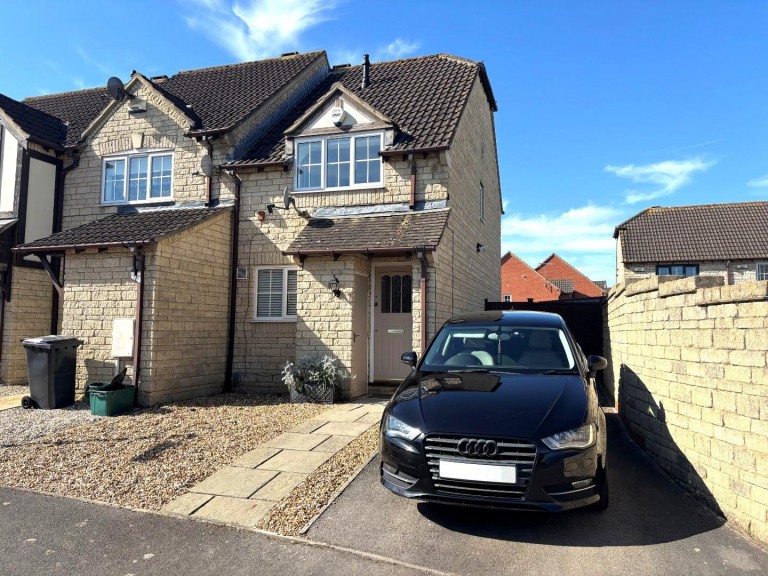 Waterside Close, Quedgeley, Gloucester