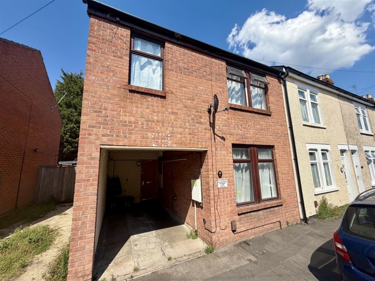 Robinhood Street, Gloucester