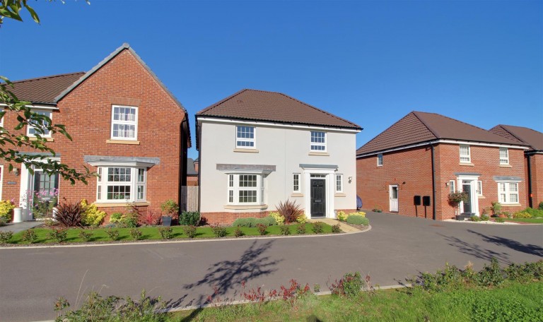 Peregrine Close, Newent