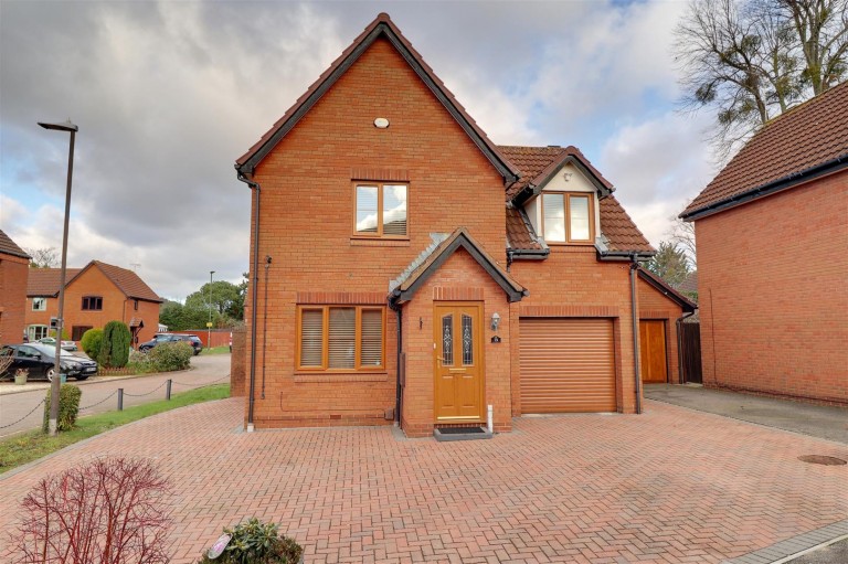 Berkeley Close, Hucclecote, Gloucester