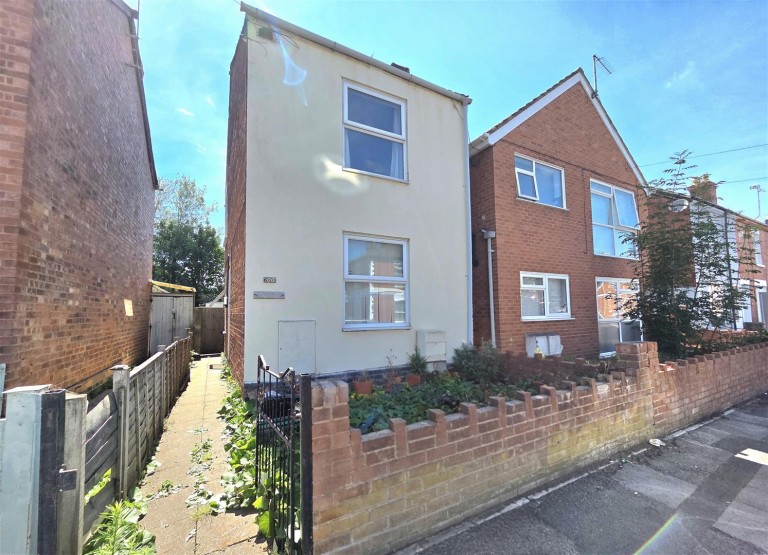 Melbourne Street East, Gloucester