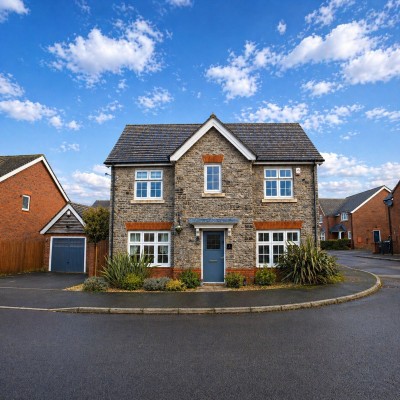 View full details for Phoenix Way, Penallta, CF82