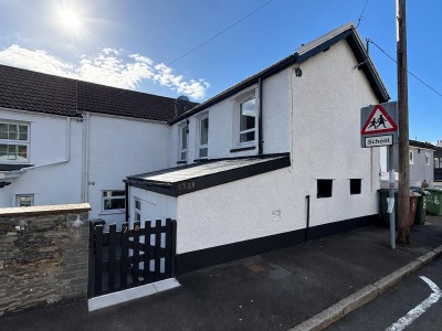 View full details for Whitethorne Street, Crumlin, NP11