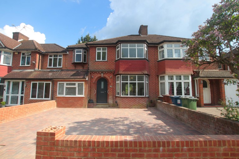Wemborough Road, Stanmore