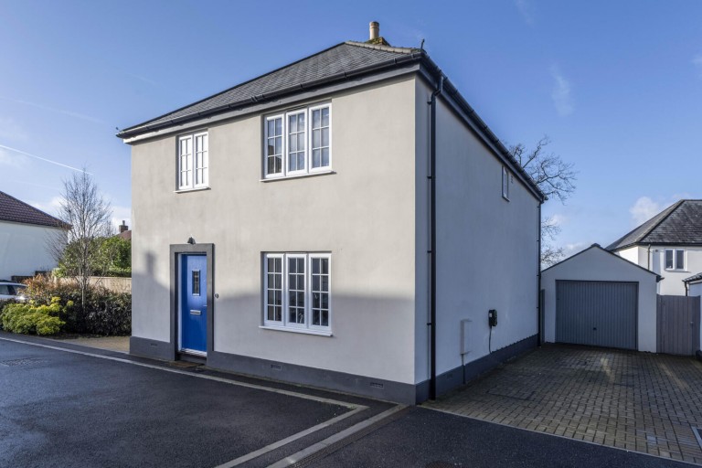 Bristle Grove, Warminster