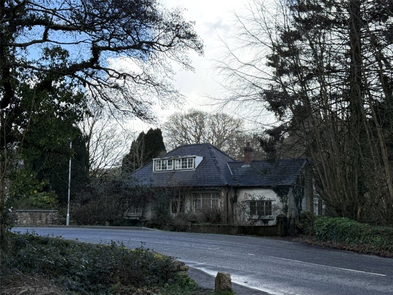 St Andrews Road, Par