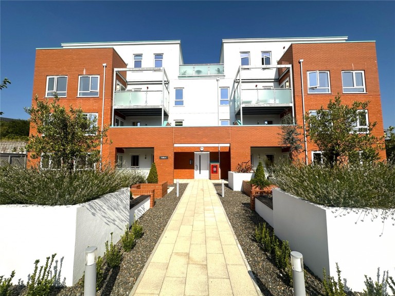 Eliot Gardens, St Austell, Cornwall