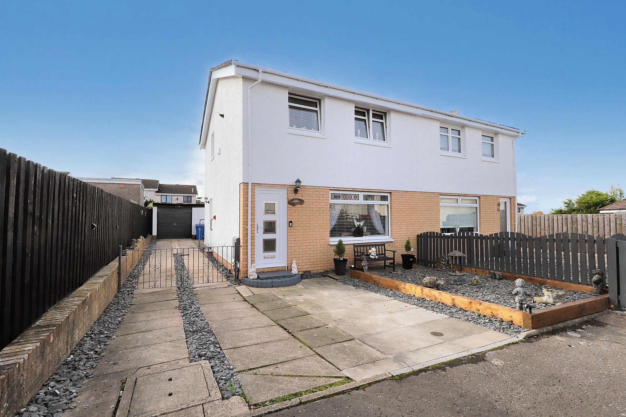 Mcmillan Way, Law, ML8