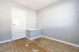 Hollowglen Road, Glasgow, G32