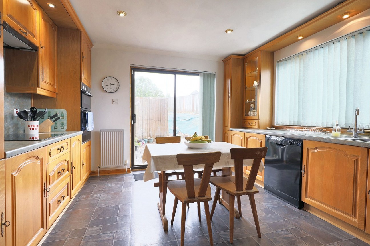 Station Road, Caldercruix, ML6