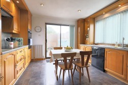 Station Road, Caldercruix, ML6