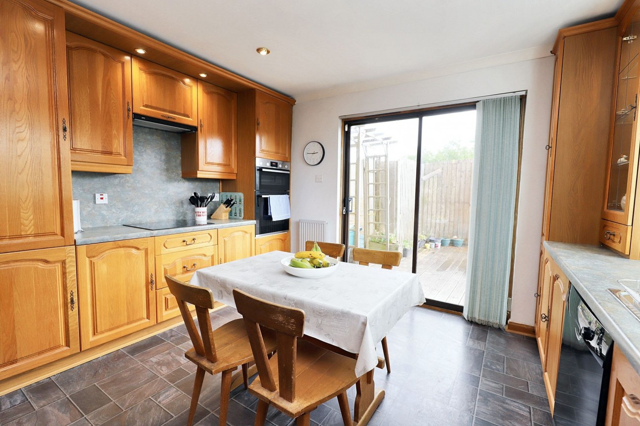 Station Road, Caldercruix, ML6