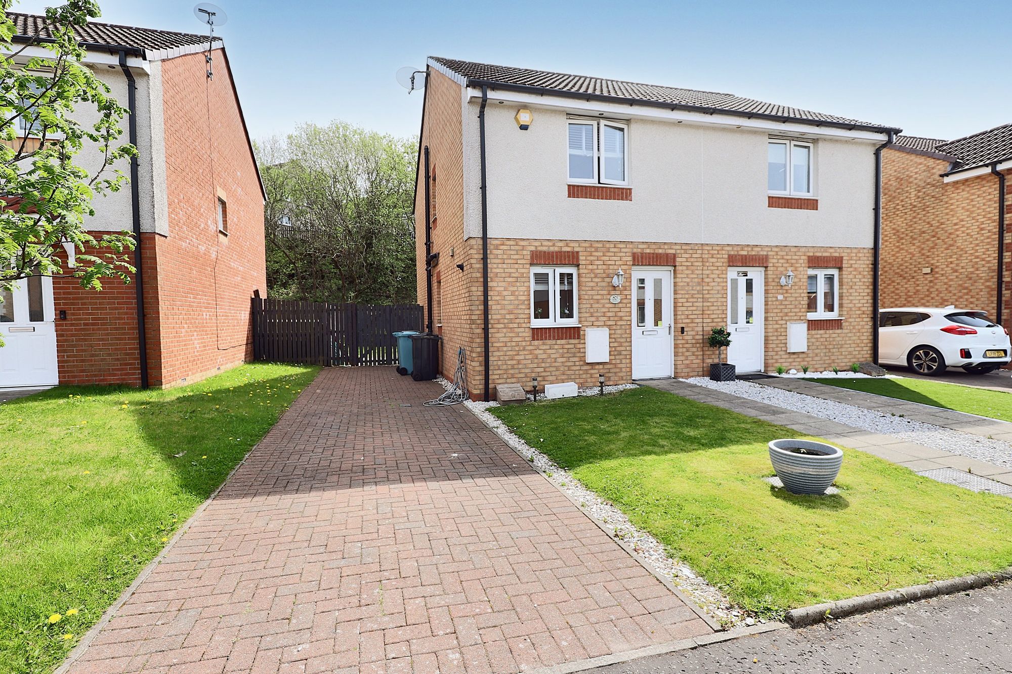 Inverlochy Road, Airdrie, ML6