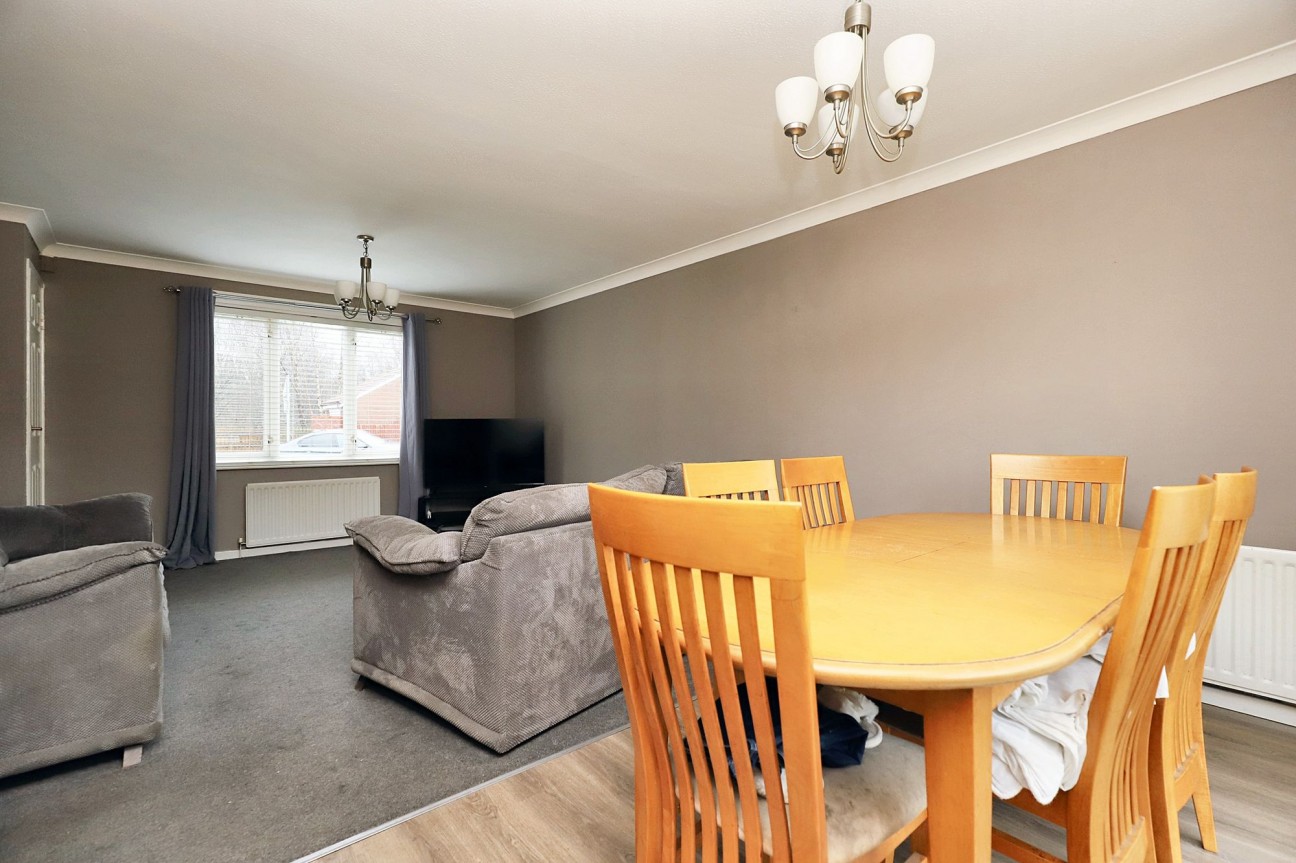 Deanstone Place, Coatbridge, ML5