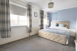 Melrose Place, Coatbridge, ML5