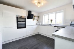 Melrose Place, Coatbridge, ML5