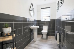 Galashiels Avenue, Chapelhall, ML6