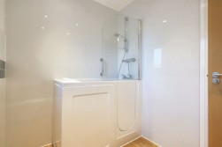 Picketlaw Road, Eaglesham, G76