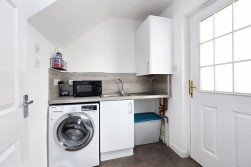 Kestrel Court, Coatbridge, ML5