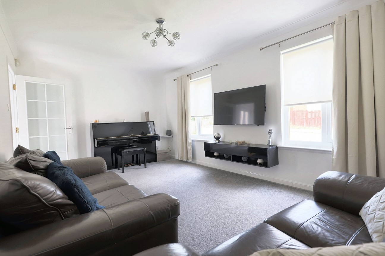 Kestrel Court, Coatbridge, ML5